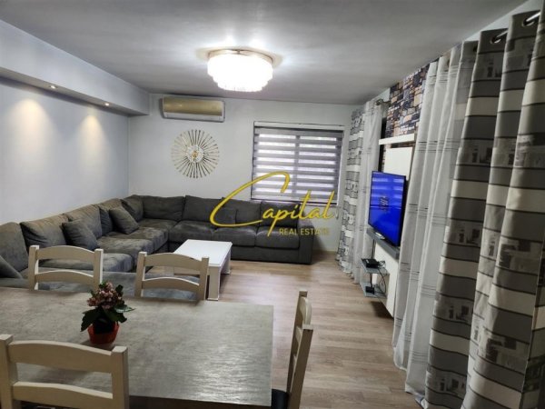 Tirane, jepet me qera apartament 2+1 Kati 1, 95 m² 550 € (KODRA E DIELLIT)