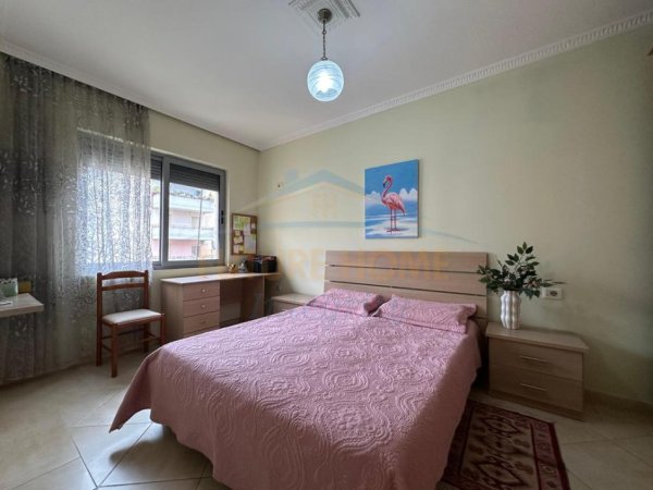 Tirane, jepet me qera apartament 2+1 Kati 5, 88 m² 400 € (Tek Fresku)