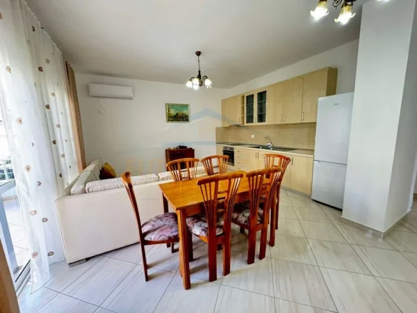 Tirane, jepet me qera shtepi 2 Katshe Kati 0, 100 m² 500 € (Unaza e Re)