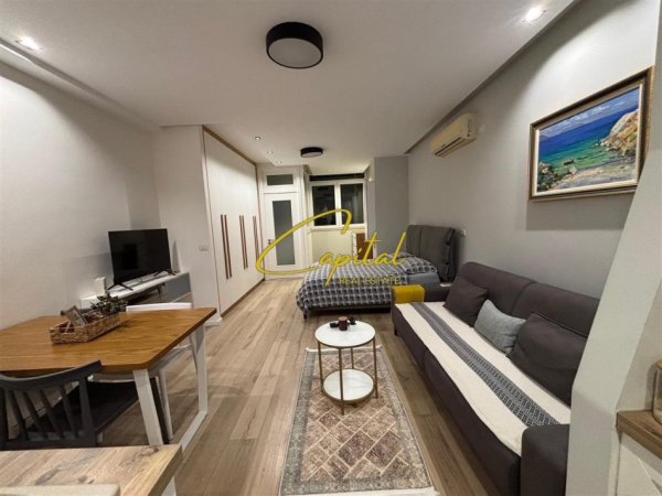 Tirane, jepet me qera garsonier 1+1 Kati 9, 53 m² 400 € (RRUGA FUAT TOPTANI)