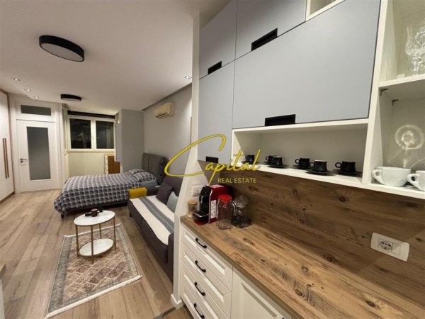 Tirane, jepet me qera garsonier 1+1 Kati 9, 53 m² 400 € (RRUGA FUAT TOPTANI)