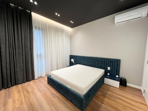 Tirane, jepet me qera 1+1+Ballkon Kati 9, 68 m² 800 € (Rruga e Kavajes (Square 21))