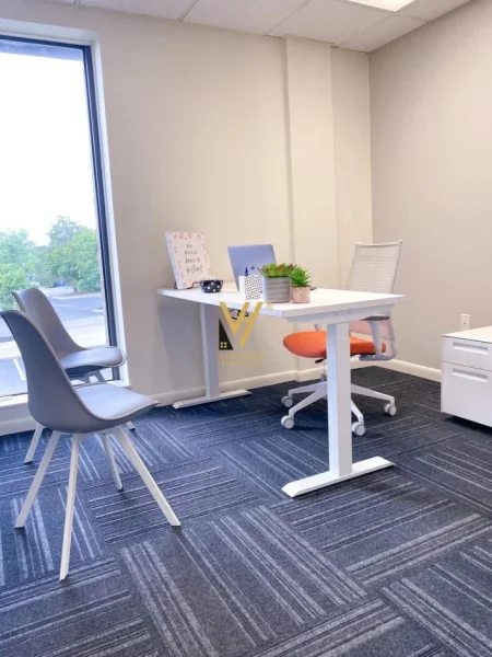 Tirane, jepet me qera zyre Kati 0, 10 m² 300 € (MYSLYM SHYR)