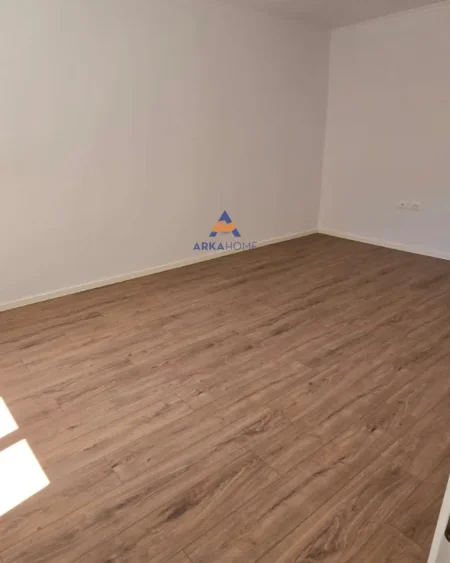 SHITET APARTAMENT 1+1 TE MOZAIKU I TIRANES 110.000 EURO