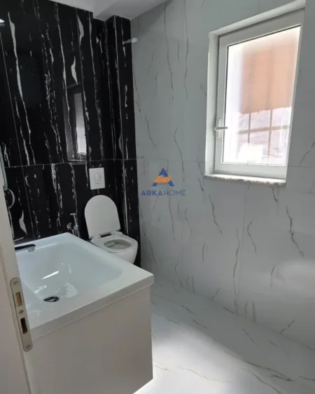 SHITET APARTAMENT 1+1 TE MOZAIKU I TIRANES 110.000 EURO