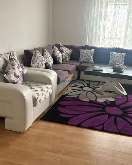JEPET APARTAMENT 2+1+2 BALLKONE ME QERA 2 PALMAT,UNAZA E RE 450 EURO
