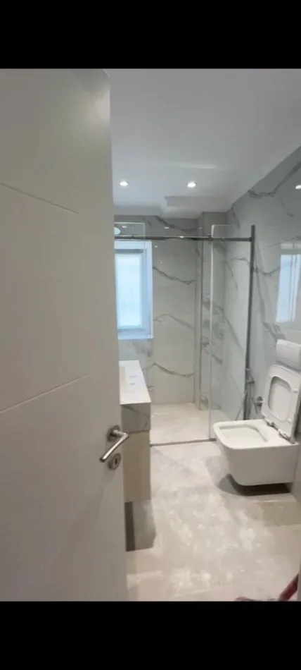 Tirane, shitet apartament 2+1 Kati 1, 70 m² 118.000 € (Rruga Xhanfize Keko)