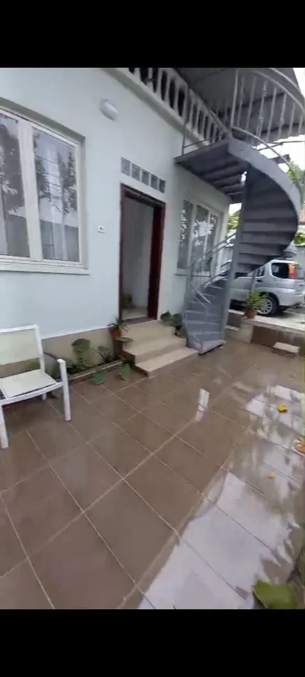 Tirane, jepet me qera shtepi 1+1+Ballkon Kati 1, 70 m² 400 € (Posta Selite)