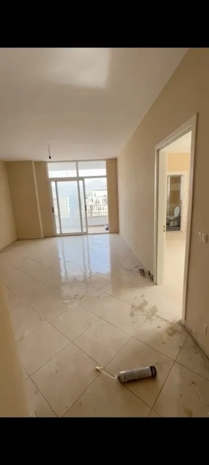 Tirane, jepet me qera apartament 2+1+Ballkon Kati 9, 100 m² 350 € (Sokrat Miho , Astir)