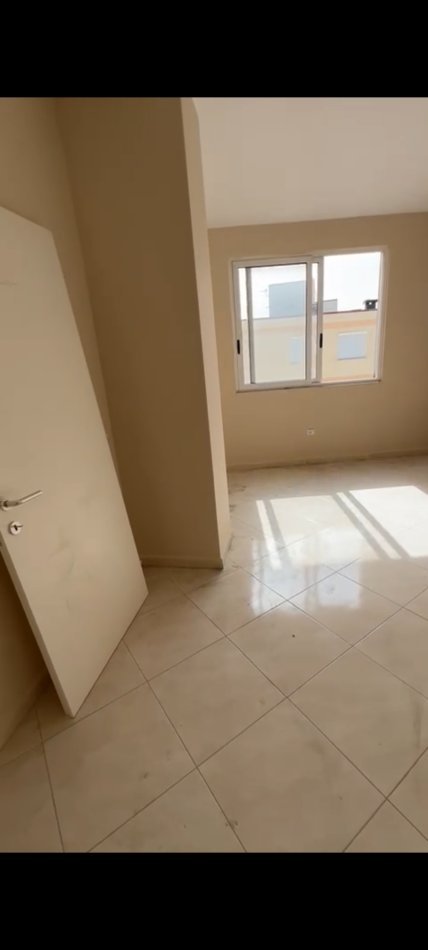Tirane, jepet me qera apartament 2+1+Ballkon Kati 9, 100 m² 350 € (Sokrat Miho , Astir)