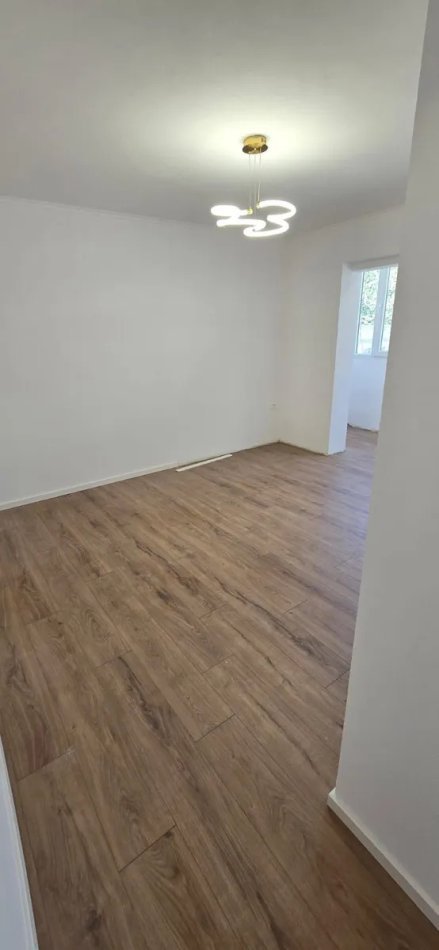 Tirane, shitet apartament 2+1+Ballkon Kati 4, 64 m² 169.000 € (Rruga 21 Dhjetori)