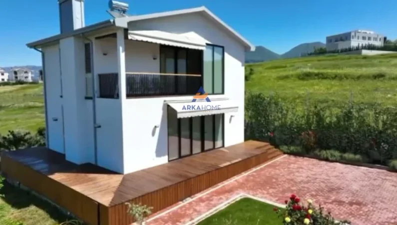 SHITET VILA TE KODRA KUQE PASKUQAN