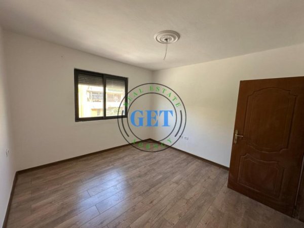 Durres, shitet apartament 1+1+Ballkon Kati 2, 56 m² 69.000 € (Lagjia nr 18)