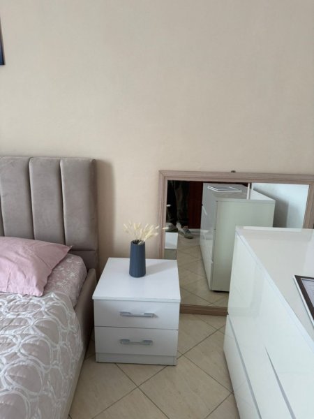 Tirane, jepet me qera apartament 1+1+Ballkon Kati 8, 60 m² 400 € (ASTIR TE OSLO)
