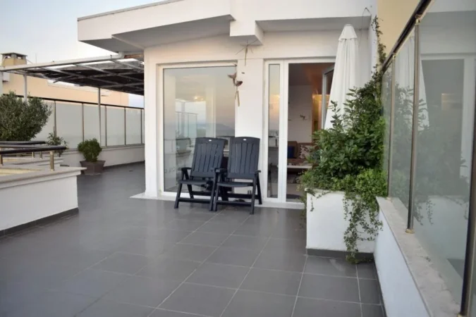 SHITET PENTHOUSE 3+1+VERANDE TE ABI BANK,QENDER 500.000 EURO