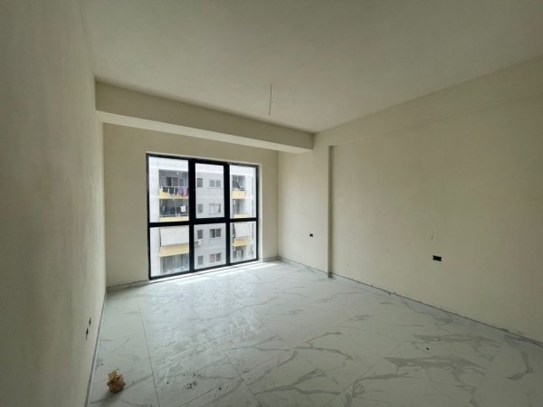 Tirane, shitet apartament 2+1+Ballkon Kati 6, 114 m² 148.000 € (Astir, Kompleksi Urban Gate)