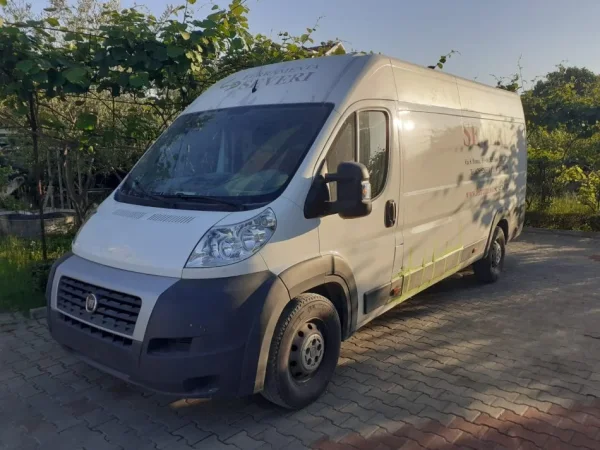 Tirane, shitet Furgon Fiat ducato maxi Nafte, e bardhë manuale Kondicioner 154.999 km 10.000 €