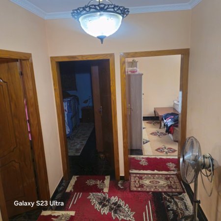 Tirane, shitet apartament 2+1+Ballkon Kati 4, 71 m² 115.000 € (Rruga Xhanfize Keko)