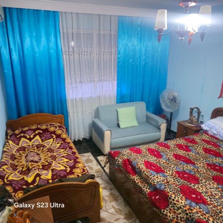 Tirane, shitet apartament 2+1+Ballkon Kati 4, 71 m² 115.000 € (Rruga Xhanfize Keko)