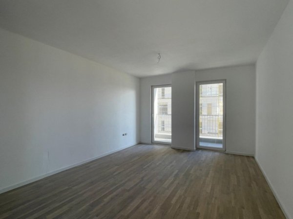 Tirane, shitet apartament 2+1+Ballkon Kati 2, 124 m² 125.000 € (Univers City)