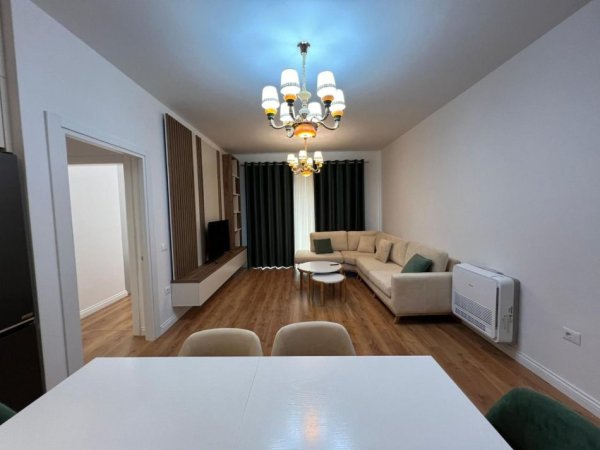 Tirane, jepet me qera apartament duplex 2+1+Ballkon Kati 5, 116 m² 1.200 € (Parku Olimpik)