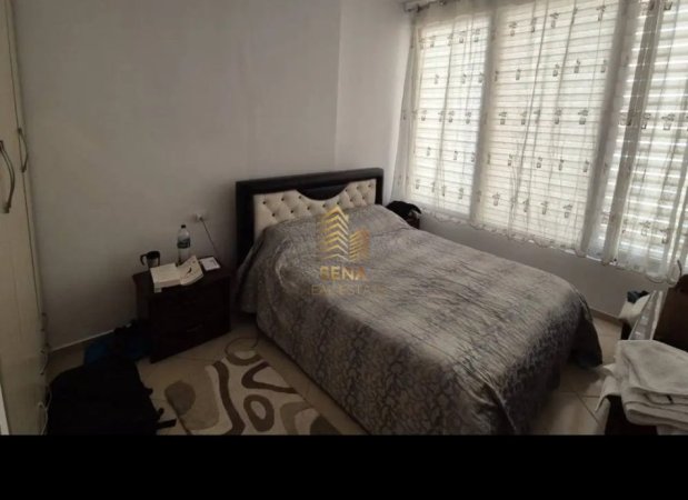 Tirane, jepet me qera apartament 1+1+Ballkon Kati 2, 65 m² 450 € (Rruga 3 Deshmoret)