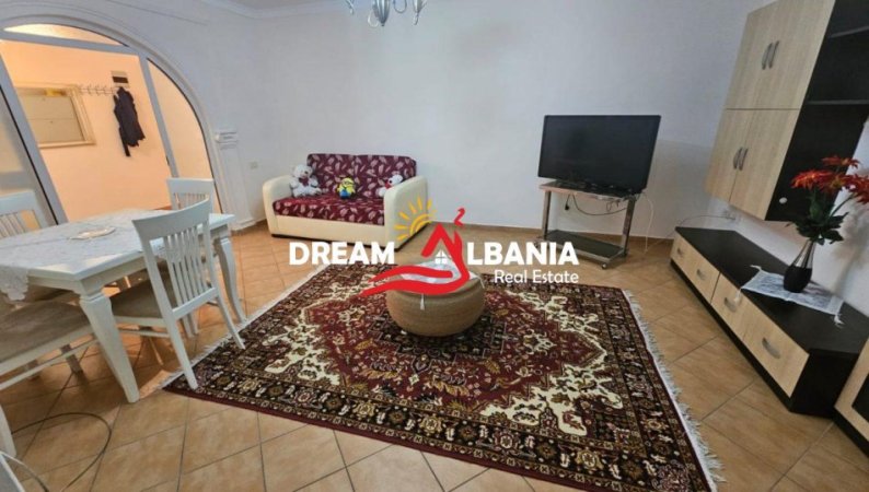 Tirane, jepet me qera apartament 2+1+Aneks+Ballkon Kati 3, 130 m² 600 € (STADIUMI DINAMO)