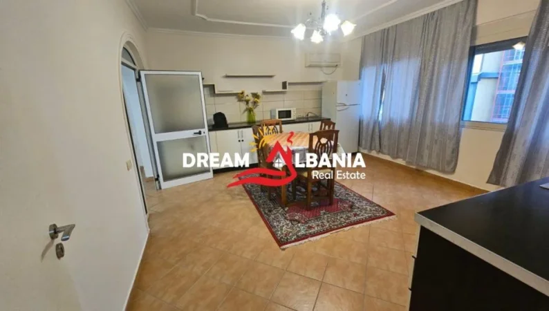 Tirane, jepet me qera apartament 2+1+Aneks+Ballkon Kati 3, 130 m² 600 € (STADIUMI DINAMO)
