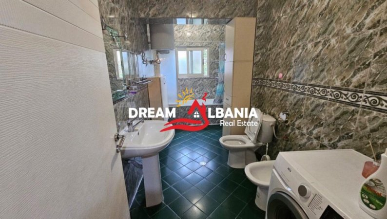 Tirane, jepet me qera apartament 2+1+Aneks+Ballkon Kati 3, 130 m² 600 € (STADIUMI DINAMO)
