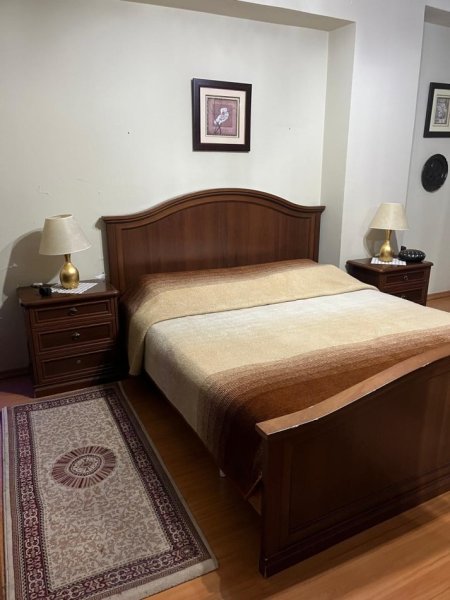 Tirane, jepet me qera apartament 2+1+Ballkon Kati 3, 110 m² 800 € (Bllok, Shkolla Deshmoret e Lirise)