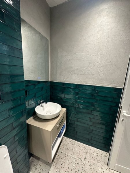 Tirane, shes apartament 1+1+Ballkon Kati 6, 74 m² 220.000 € (bulevardi gjergj fishta)
