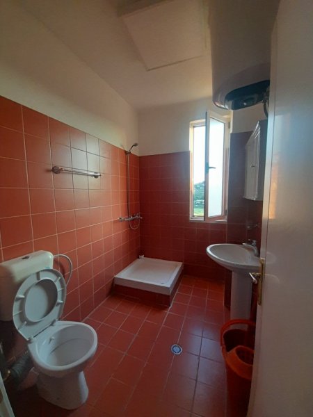 Tirane, jepet me qera apartament 1+1+Ballkon Kati 7, 70 m² 390 € (Rruga Loni Ligori ,Astir)