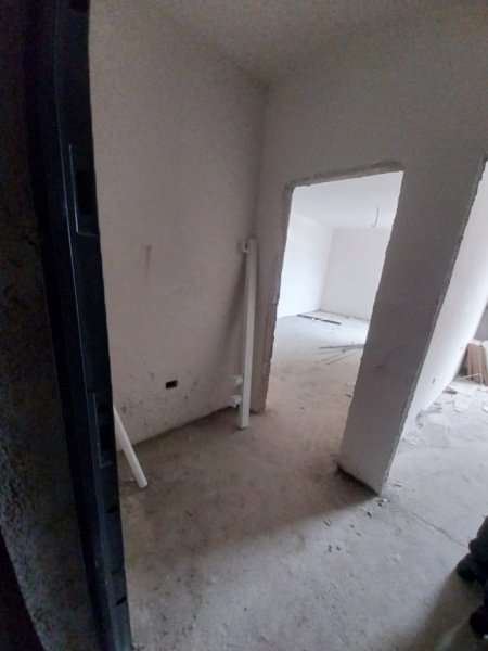 Tirane, shitet apartament 2+1+Ballkon Kati 4, 105 m² 242.420 € (Shitet apartament 2+1 tek Ura nshrakut)