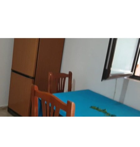 Tirane, jepet me qera garsonier Kati 1, 27 m² 250 € (Fusha e Aviacionit)