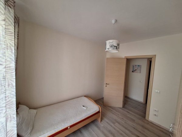 Tirane, shitet apartament 2+1+Ballkon Kati 4, 99 m² 205.000 € (rruga shyqyri brari)