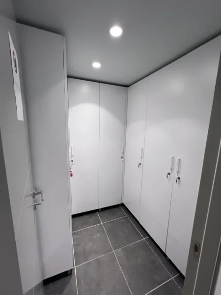 Tirane, jepet me qera zyre Kati 2, 60 m² 1.200 € (9 katshet)