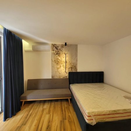 Brand New** Studio ( Garsoniere 30m2) ish Rest. Durresi (Rr. Ferit Xhajko, Unaze) (340€/muaj)