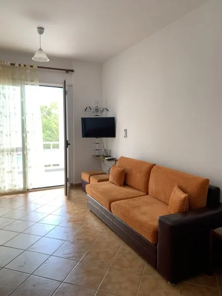 Dhoma plazhi ne Radhime, 60 METER LARG DETIT, BALLKON ME PAMJE NGA DETI