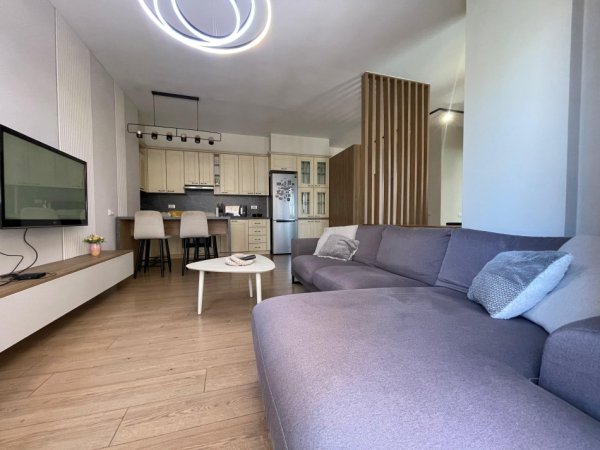 Tirane, jepet me qera apartament 2+1 Kati 2, 91 m² 700 € (PETRO NINI)