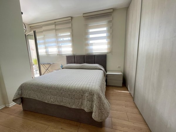 Tirane, jepet me qera apartament 2+1 Kati 2, 91 m² 700 € (PETRO NINI)