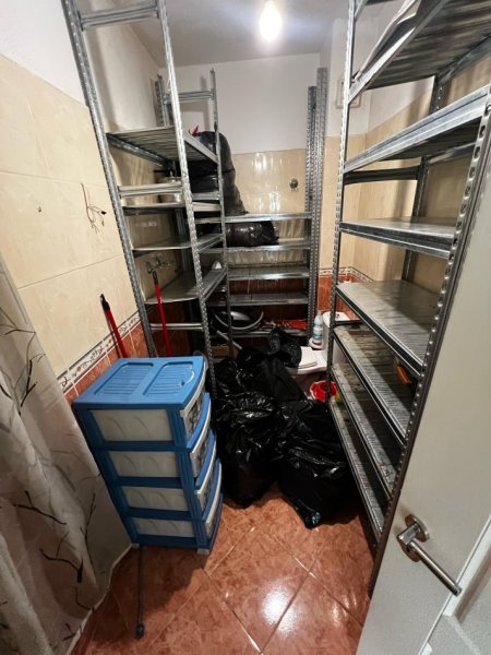 Tirane, jepet me qera apartament 2+1+Ballkon Kati 2, 110 m² 650 € (Kristal Center)