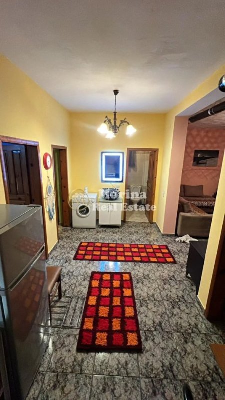 Tirane, jepet me qera shtepi 3+1 Kati 1, 110 m² 650 € (21 Dhjetori)