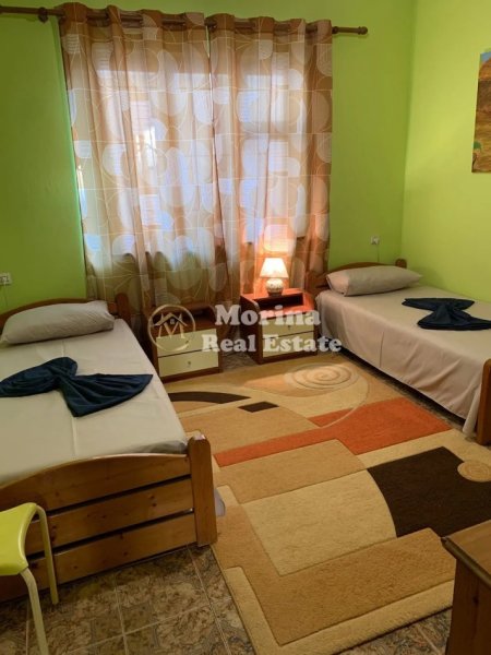 Tirane, jepet me qera shtepi 3+1 Kati 1, 110 m² 650 € (21 Dhjetori)