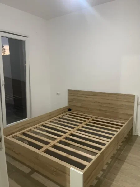 Tirane, jepet me qera apartament 1+1+Ballkon Kati 0, 85 m² 350 € (Univers City)