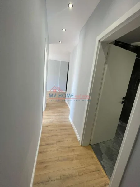 Tirane, shes apartament 1+1+Ballkon Kati 6, 64 m² 118.000 € (Rruga 5 Maji)