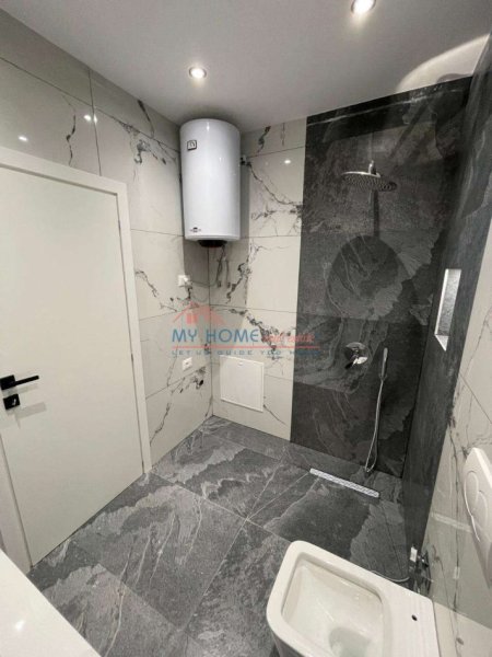 Tirane, shes apartament 1+1+Ballkon Kati 6, 64 m² 118.000 € (Rruga 5 Maji)