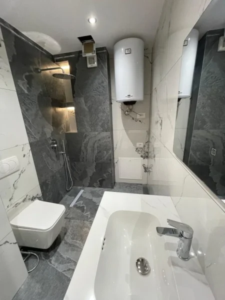 Tirane, shitet apartament 1+1 Kati 6, 49 m² 98.000 € (SHITET OKAZION SUPER APARTAMENTI 1+1 NE 5 MAJI)