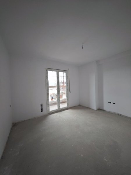 Tirane, shitet apartament 1+1+Ballkon Kati 1, 69 m² 82.500 € (Paskuqan)