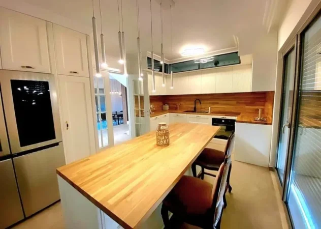 Tirane, shitet Vile Kati 0, 380 m² 850.000 € (Rruga elbasanit)