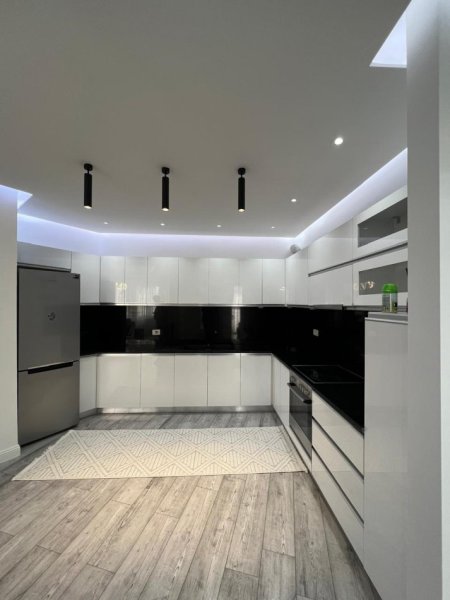 Tirane, shitet apartament 2+1 Kati 7, 85 m² 130.000 € (Astir)